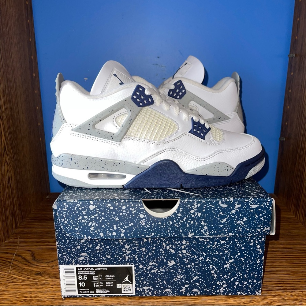 Jordan 4 Retro Midnight Navy
